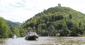 Mit dem Boot auf der Lahn