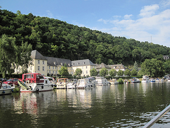 Viele Gäste an der Lahn