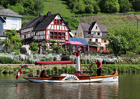 Dampfboote in Bad Ems